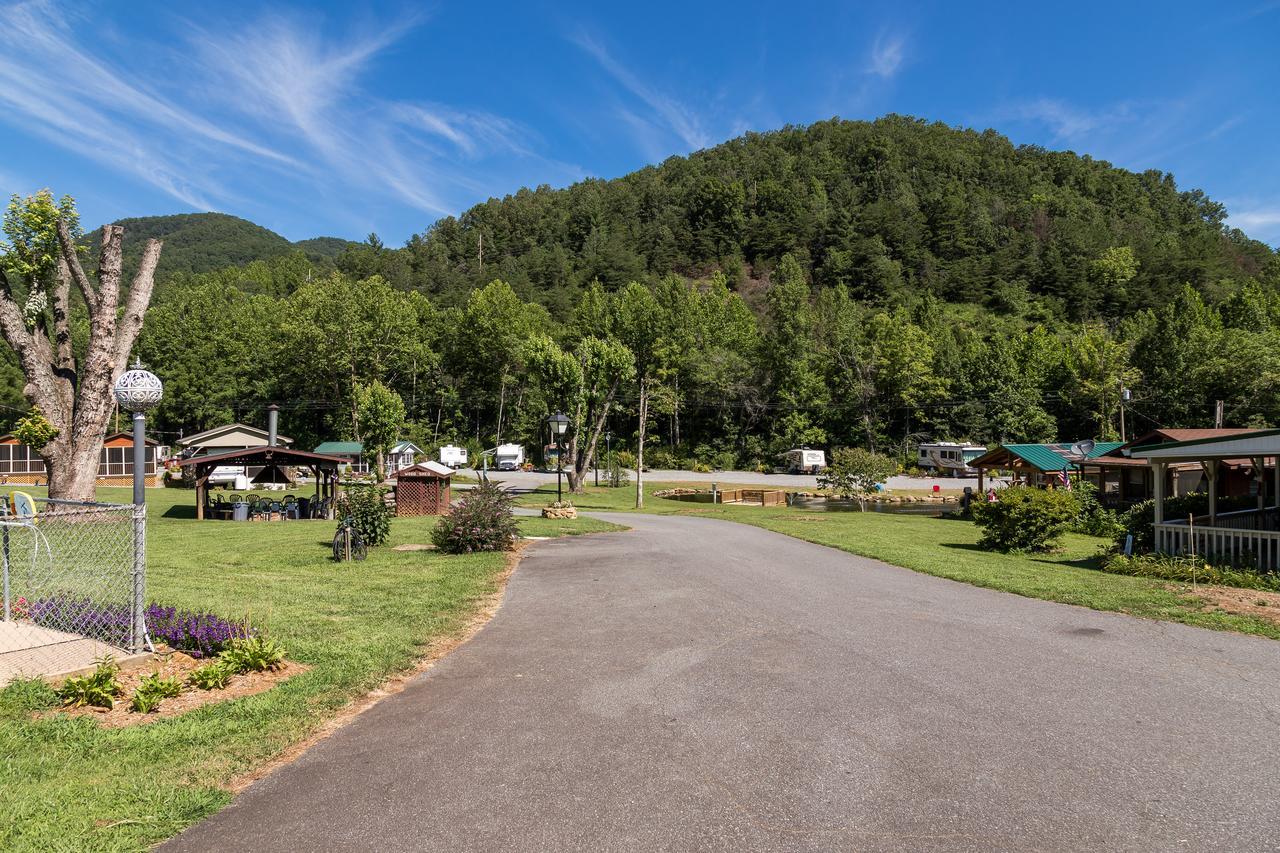 Fort Tatham Rv Resort Sylva Esterno foto